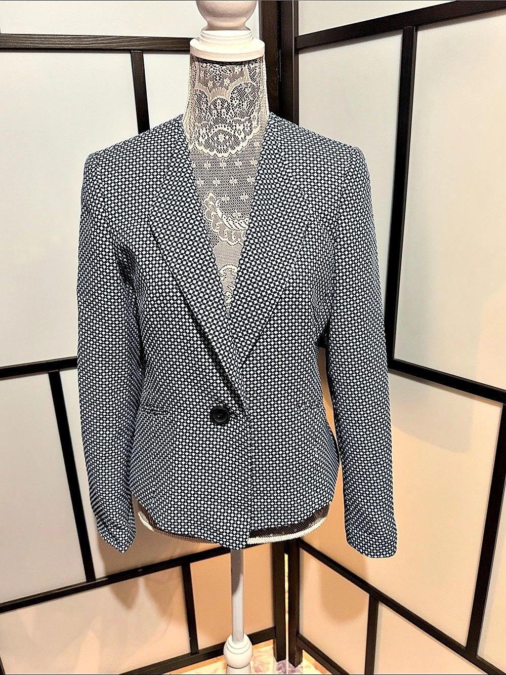 KASPER Blue & White Geometric Blazer Like New